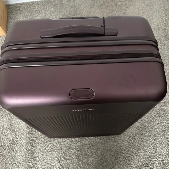 Briggs & Riley Burgundy Suitcase - Picture 10 of 10